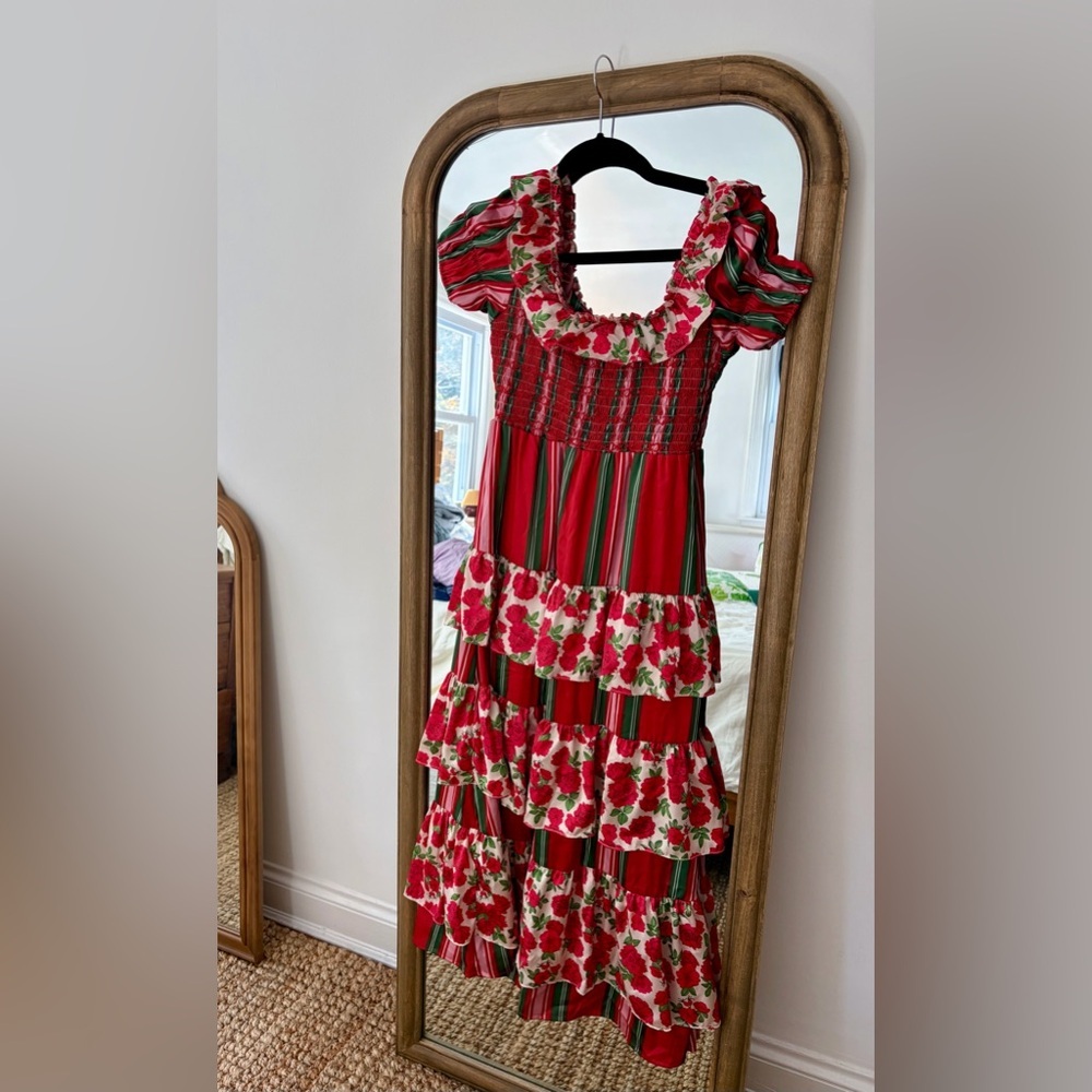 Dondolo Chic Red and Green‎ Floral Maxi Dress XS